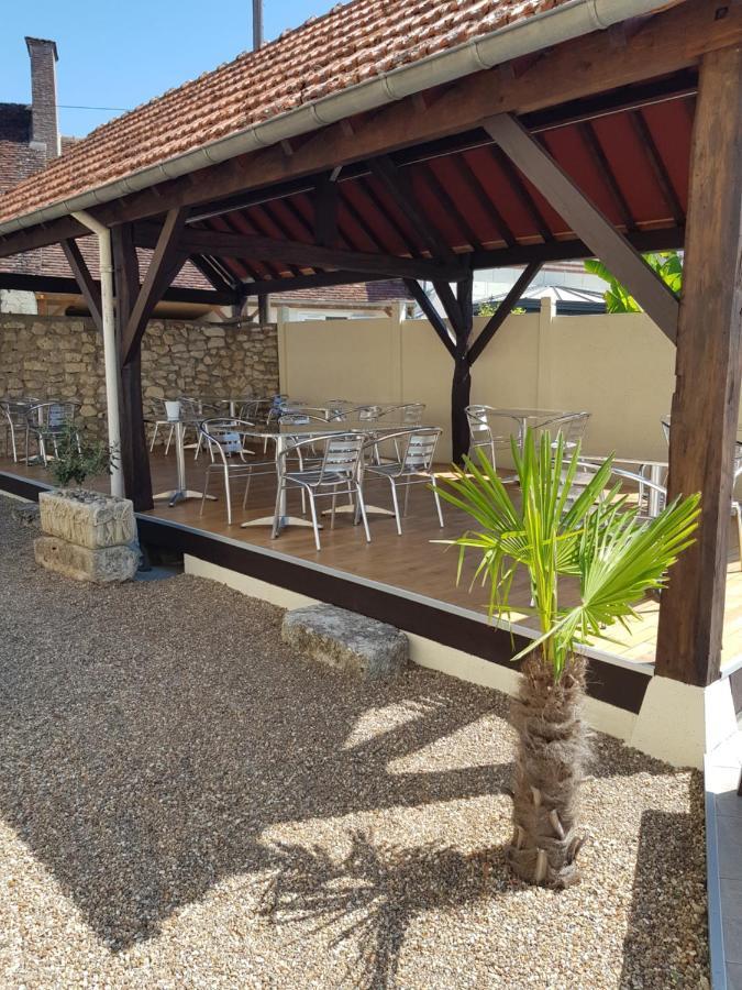Hotel Restaurant Le Moulin De La Renne Adults Only Proche Zoo De Beauval Thésée Exterior foto
